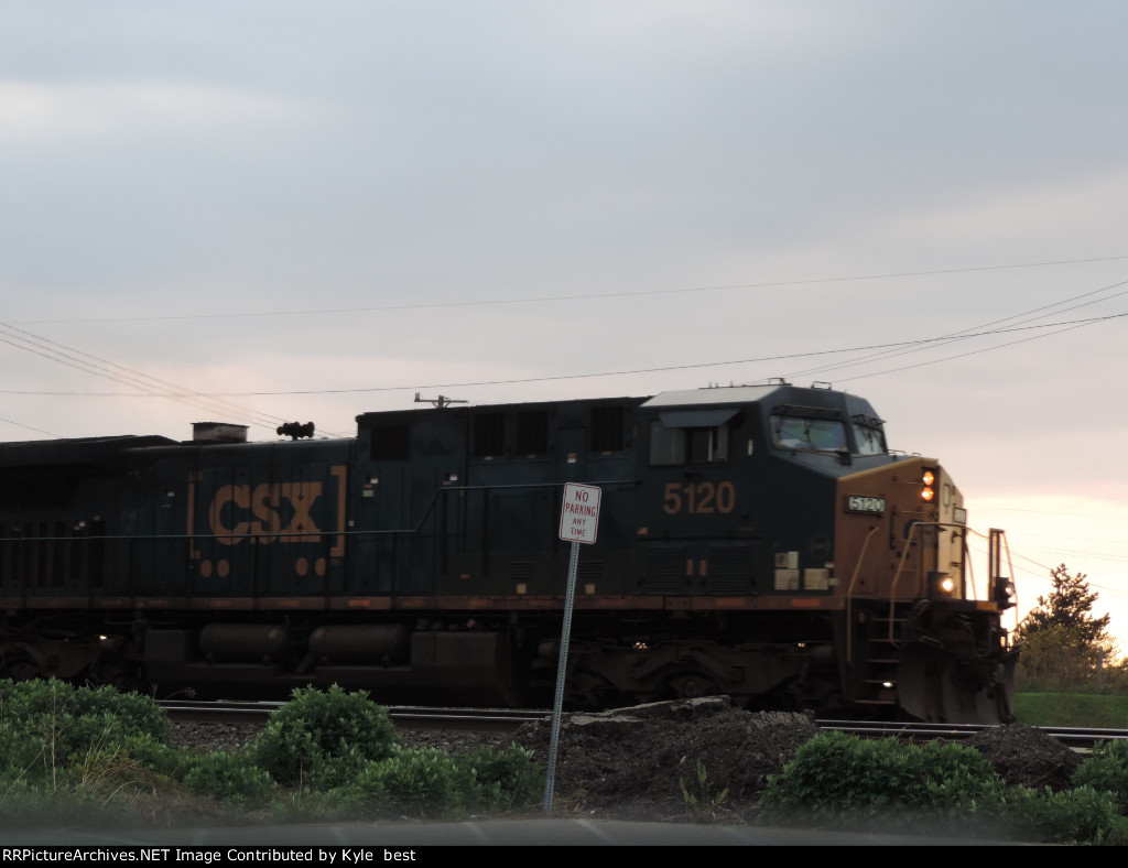 CSX 5120 on M218